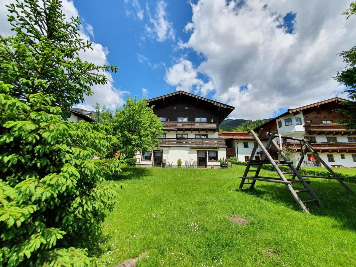 Profelt'S Apartments Uttendorf - Steinbock Lodges エクステリア 写真